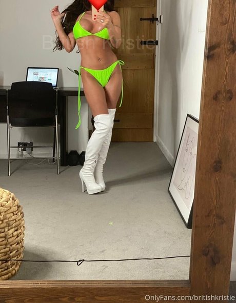 kristie7 top profile image