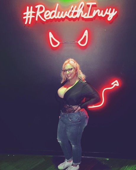 Kyleigh Schulz 裸のモデル 画像