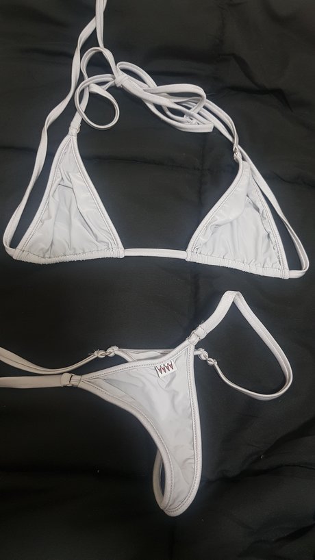 小さいチンポのシーメールOnlyFans ポルノ ギャラリー