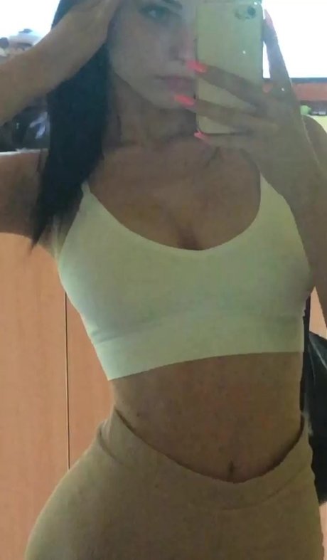 Lucie Brousilova セクシーなポルノスター 写真