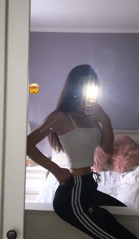 Pornhub オンリーファンズ 美しいポルノ 画像