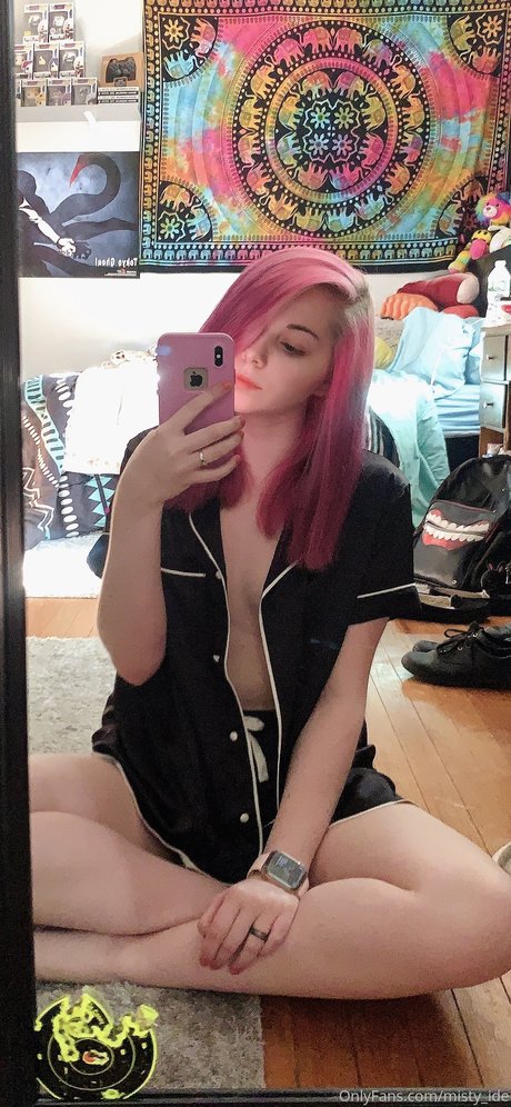 Misty ide セクシー女優 写真