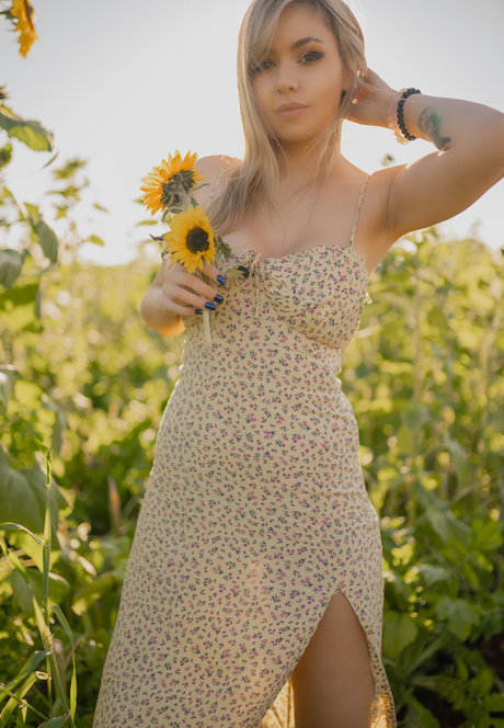 Amy Thunderbolt ホットなスター 画像