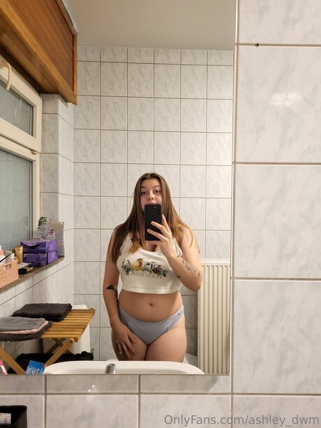 Ashley Dwm トップモデル 写真