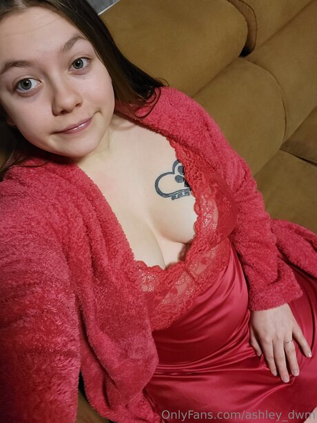 黒檀ペッギングオンリーファンズ セクシーヌード 写真