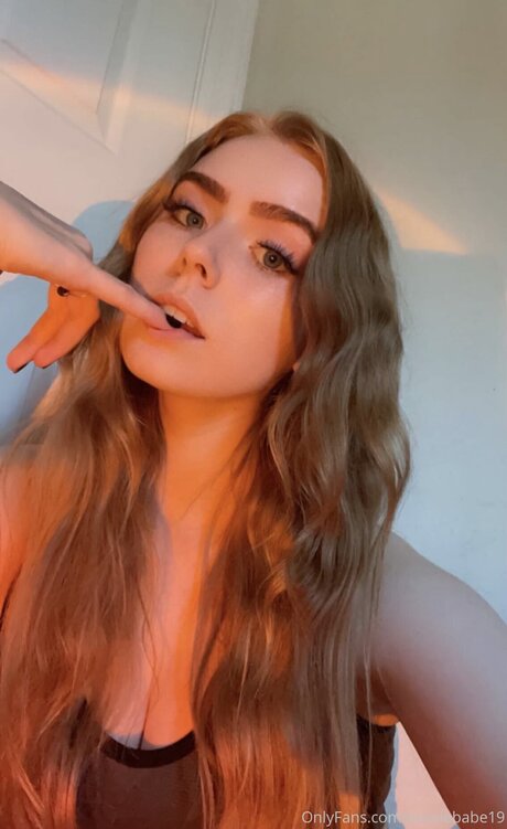 Aussiebabe19 ヌードのポルノスター 写真