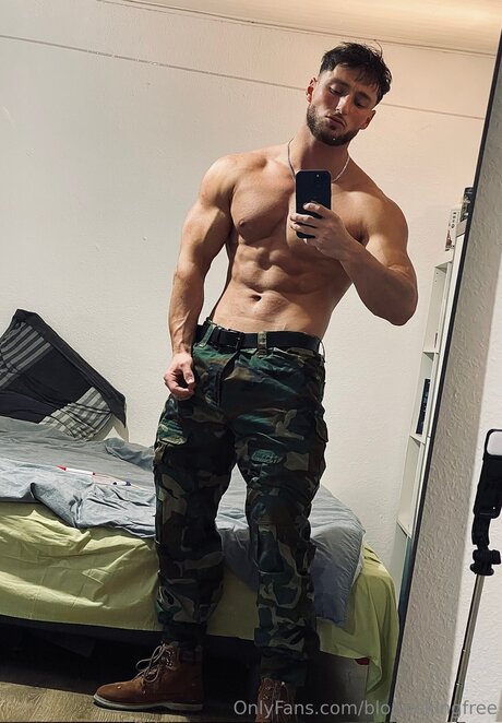 Blondekingfree ポルノスター 素敵 写真