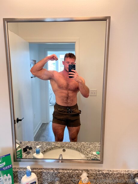 赤毛の異人種間OnlyFans ホットポルノ 写真
