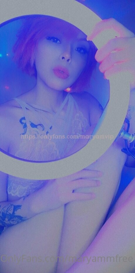 Mila Free ポルノスター 写真