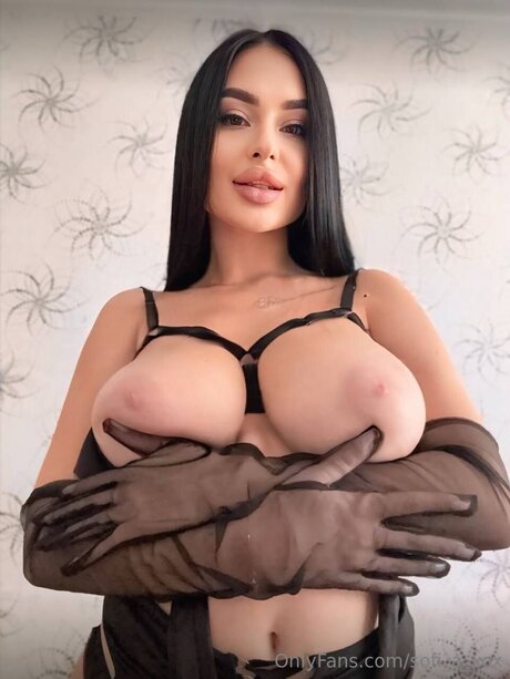 Sofi A Xox アダルトスター 写真