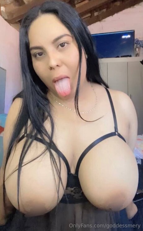 Goddessmery トップポルノスター 写真