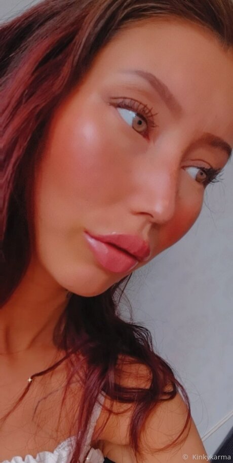 Lolloiita 裸の女優 写真