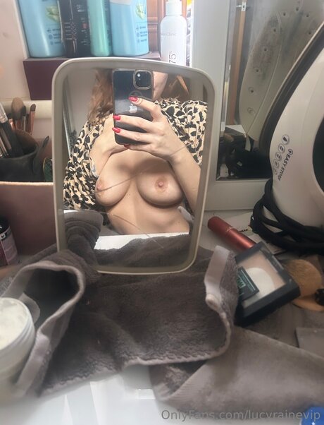 Lucyrainevip 素敵なモデル 写真