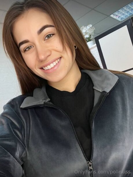 Pollexiss トップモデル 写真