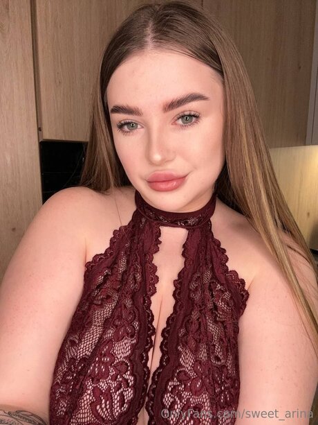 Arina Hot かわいいスター 写真