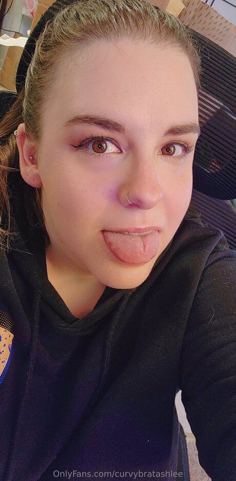 Curvybratashlee セクシーなスター 画像
