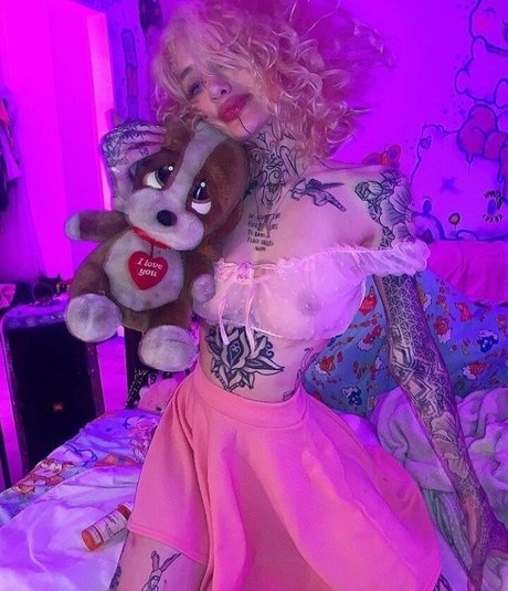 Lil Bo weep ポルノスター 素敵 写真