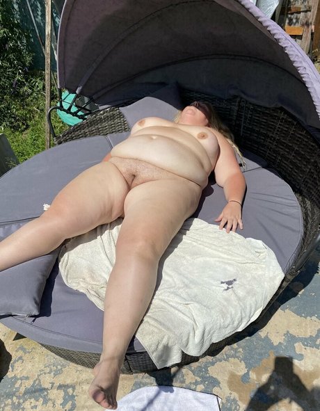 adelesexyuk アートポルノスター 写真