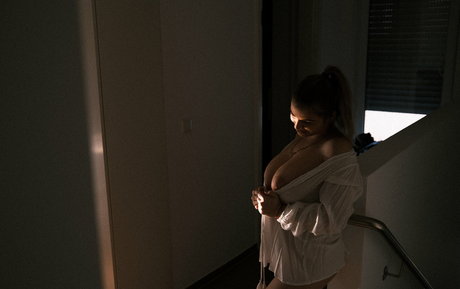 valentina sm エロティックなポルノスター 写真