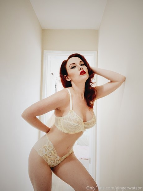 Ginger Watson ポルノスター アート 写真