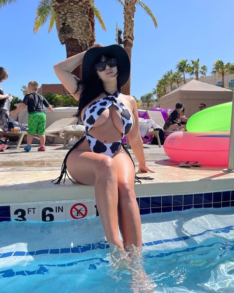 Michelle Yee セクシーなスター 写真