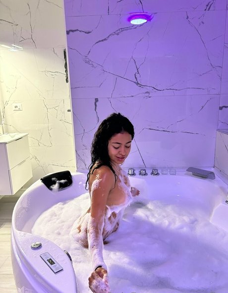 meritharanda セックス女優 写真