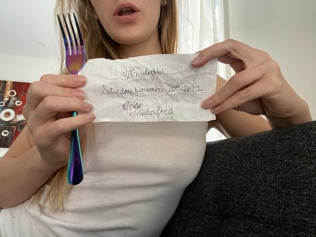 Emily Lee セクシーなスター ギャラリー