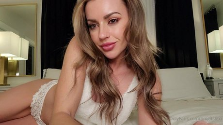 Lexi Belle ポルノスター トップ 画像