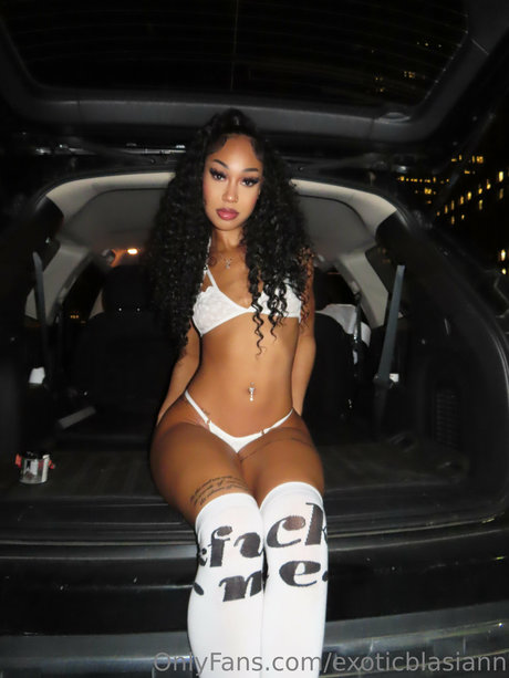 JOIアジアンOnlyFans 無料裸 写真