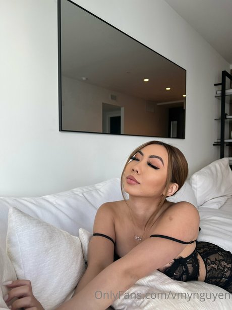 セクシーなレディボーイOnlyFans 可愛い 画像