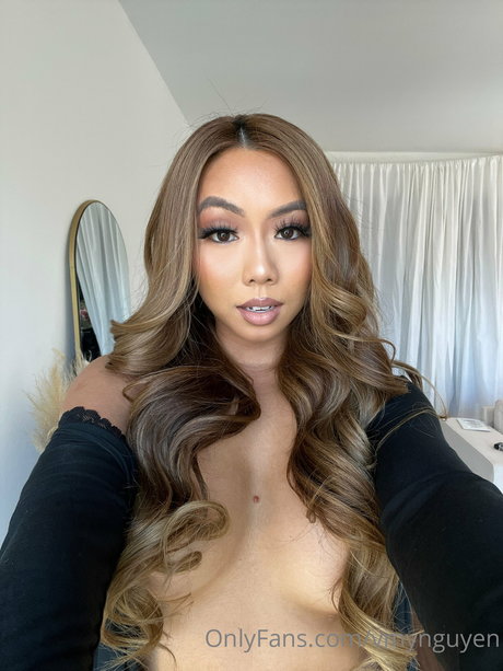 Victoria Nguyen エロティック女優 写真