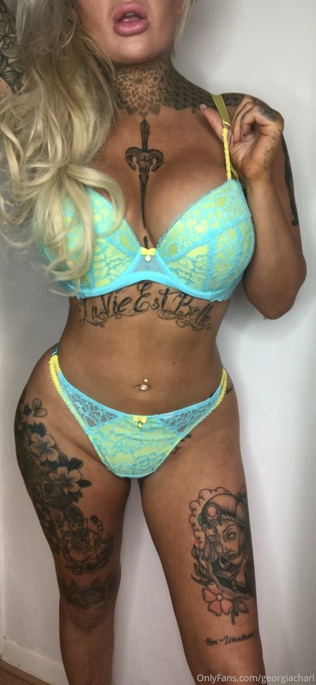 太った足のOnlyFans ホットxxx 写真
