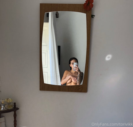 Tori Vikk ホット女優 画像