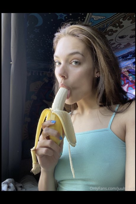 Tristen Mcguire ポルノ女優 写真