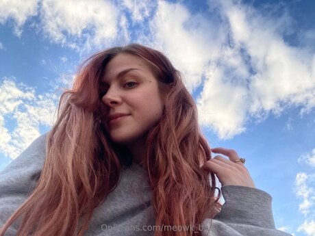 Meowk Bae 無料女優 写真