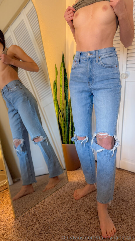 Honeyhandsvip ポルノスター 写真