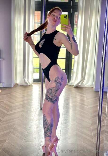 Alic3baby xxxスター 写真