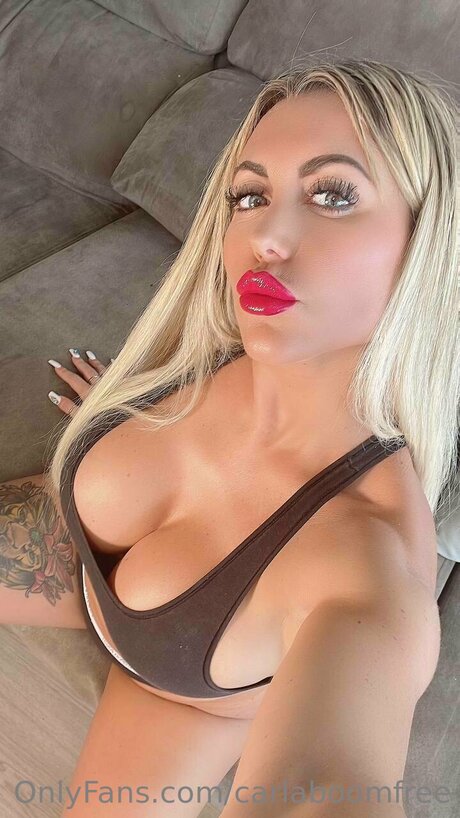 Carlaboomvip トップスター 写真