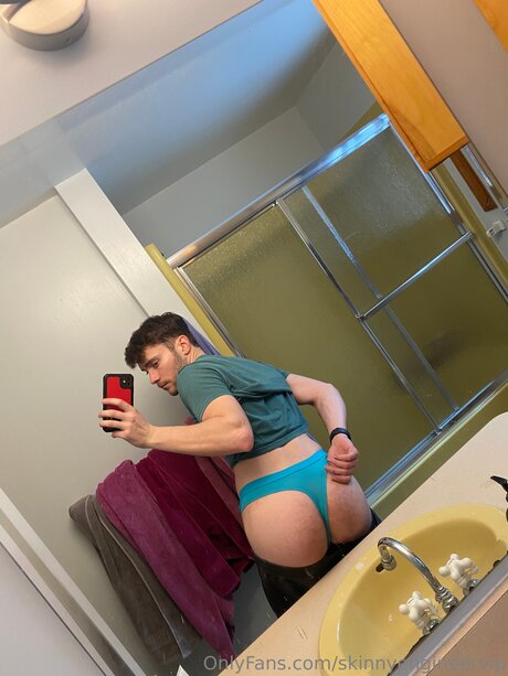 Skinnyengineervip セックス女優 写真