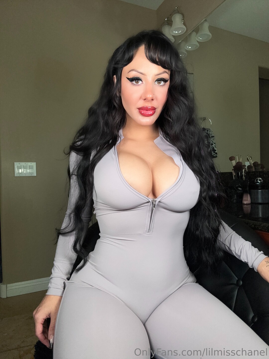 Lilmisschanel アダルトスター アーカイブ