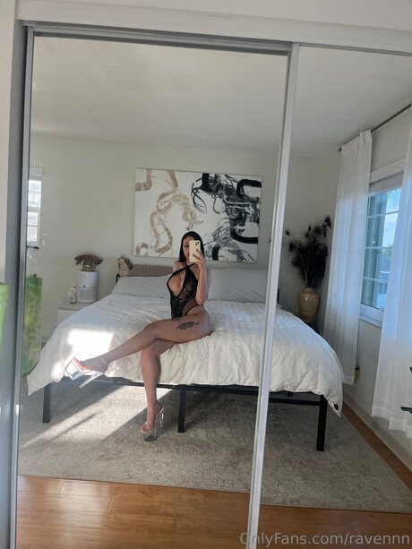 Ravennn ポルノ女優 写真