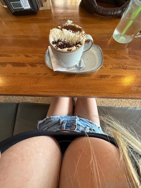 Lana2cute4u 美しいポルノスター 画像