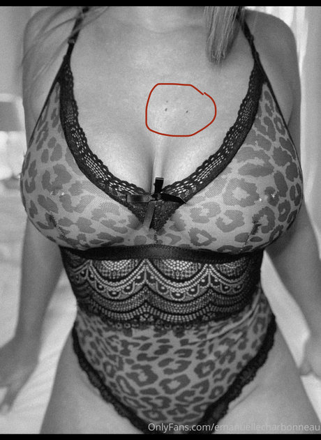 Emanuelle Charboneau ポルノスター 独占 画像