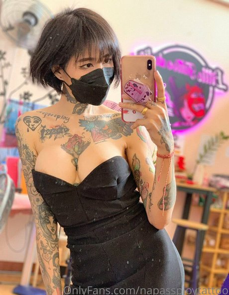 Napassploytattoo ヌードのポルノスター 画像