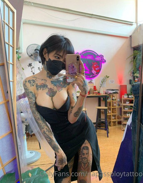 アジア人のティーンの足 オンリーファンズ セックス 写真