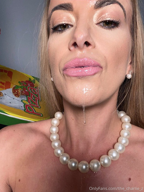 HOT WIFE CHARLIE 完璧なポルノスター 画像