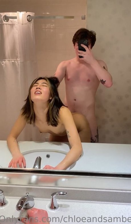 Chloe And Sam エロティックなモデル 写真