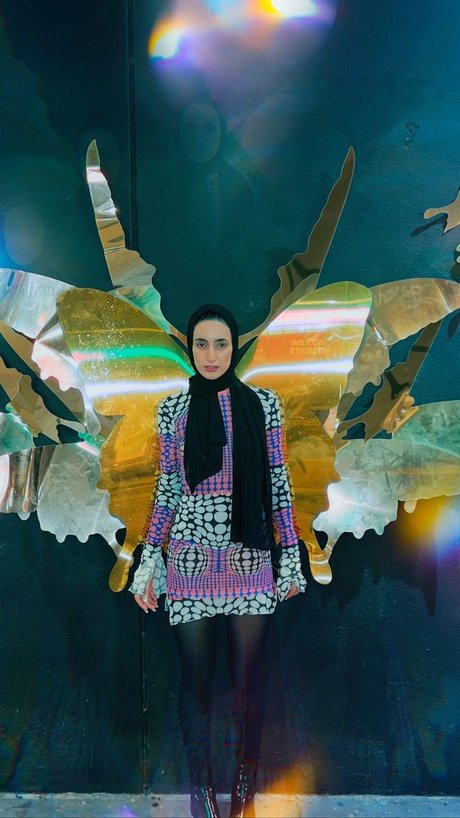 Sher Arar  裸のスター 写真