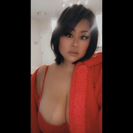 Stephanie Yum  かわいいポルノスター アーカイブ