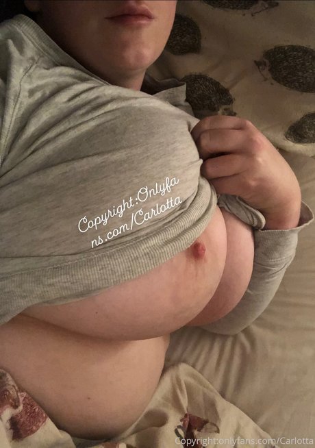 Carlotta 高品質スター 写真